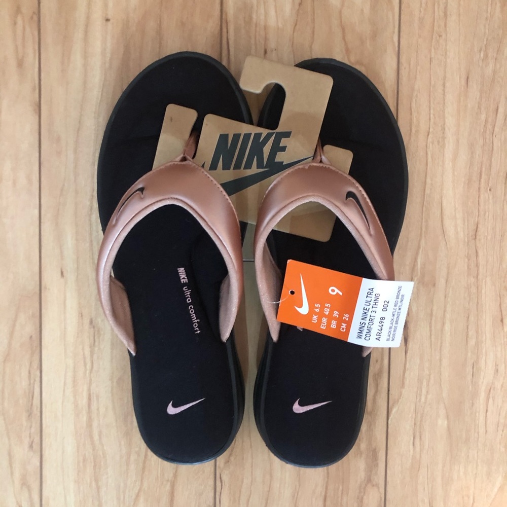 Nike Women's Ultra Comfort Thong flip flop